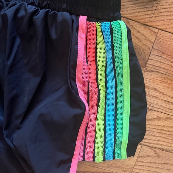 Queen of sparkles XS rainbow black shorts set excellent condition - Picture 2 of 7